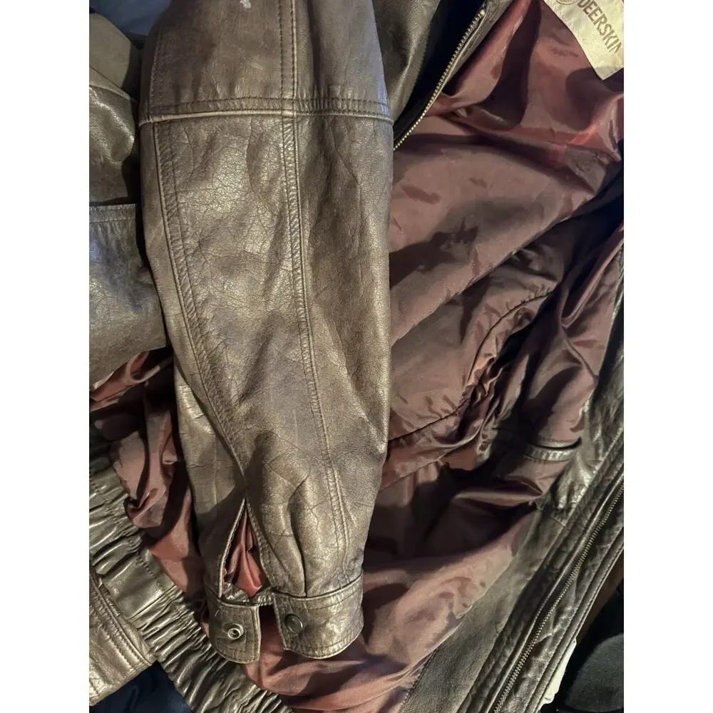 Classic Men's Brown Leather Jacket - Brand Unspecified